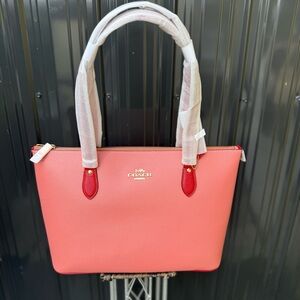 Coach Navy and White Patterned Tote